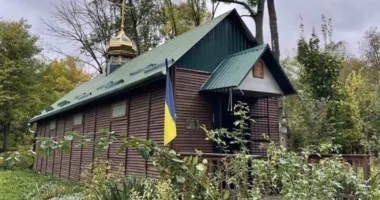 Верховний Суд відмовив Львівській міськраді у справі про демонтаж каплички ПЦУ на Малоголосківській