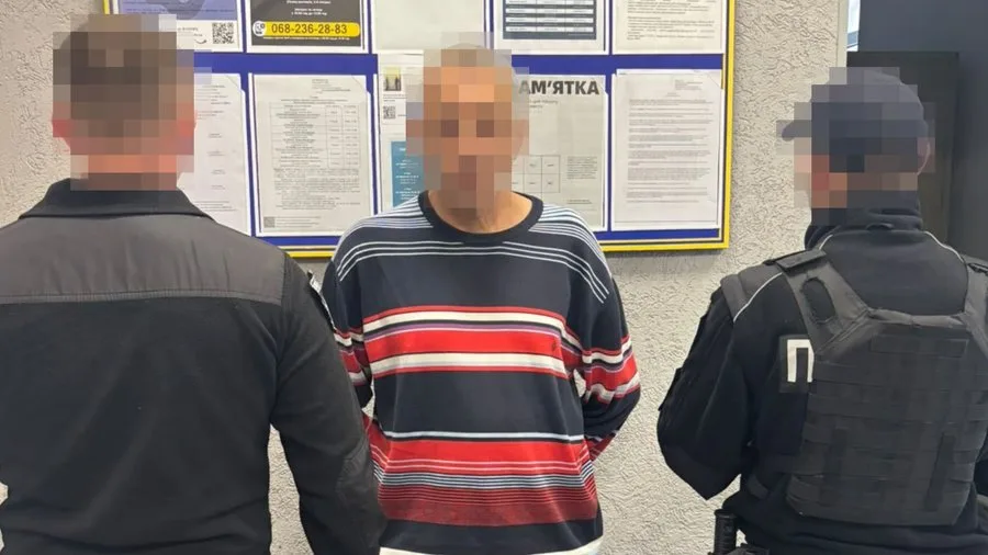 У Львові чоловіка підозрюють у вбивстві колишньої дружини та 25-річного сина