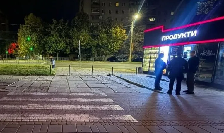 У Львові чоловік зірвав із перехожого золотий ланцюжок: його затримали