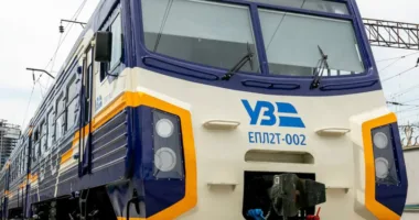 Між Львовом та Ужгородом курсуватиме модернізований електропоїзд: що змінилося