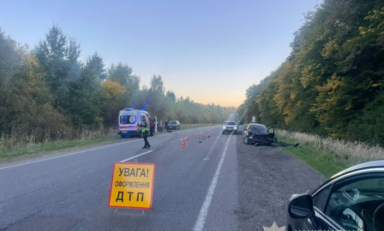 На Львівщині зіткнулися Toyota та Audi: травмувалися четверо людей, серед них двоє дітей