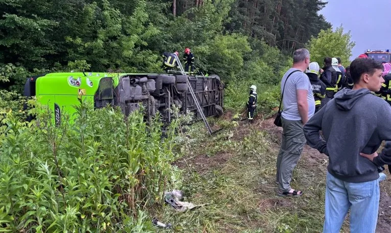 5 років за ДТП, але без ув’язнення: суд виніс вирок водієві автобуса, який травмував десятки людей