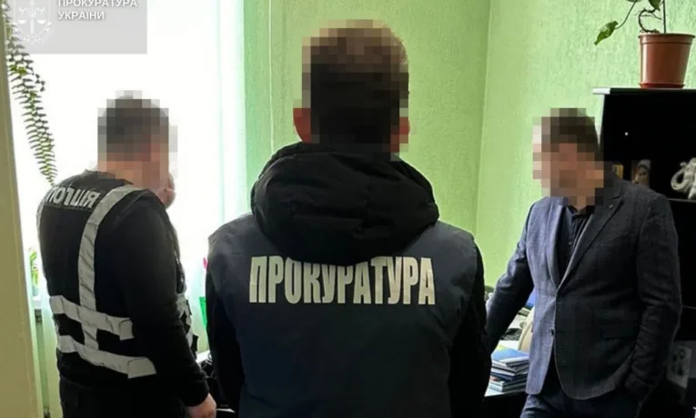 На Львівщині колишнього посадовця «Укрзалізниці» засудили до 5 років ув’язнення за хабарі за ремонт вагонів